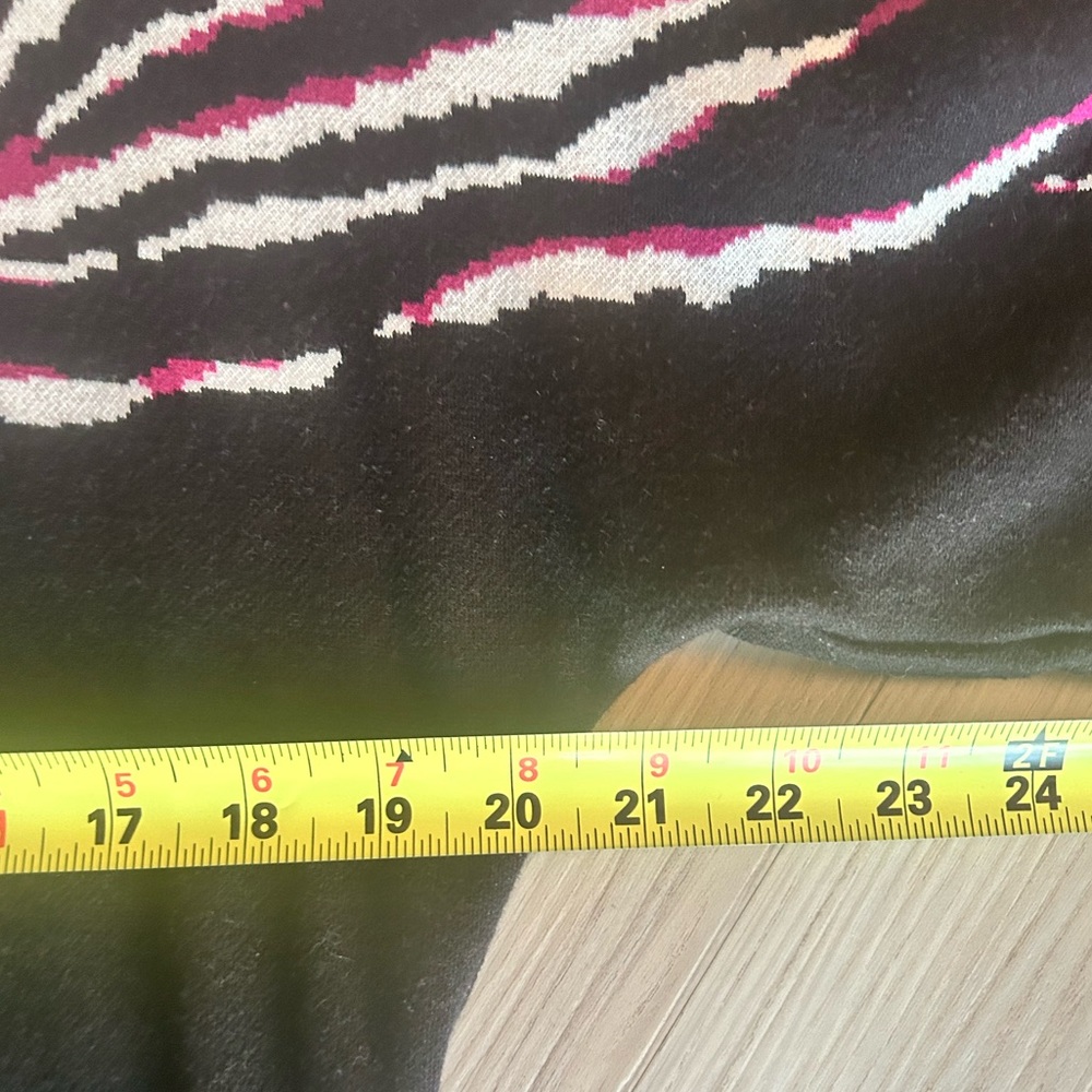 Dana Buchman Cotton SS Zebra Sweater M Black 3/4 Sleeve Career Casual Relaxed - Picture 7 of 11